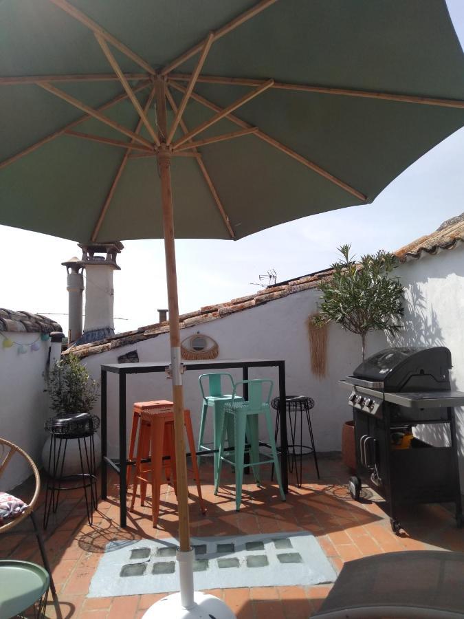 Maison De Village Familiale Pont Du Gard, Toit Terrasse, Barbecue, Fibre Вер Пон дю Гар Екстериор снимка