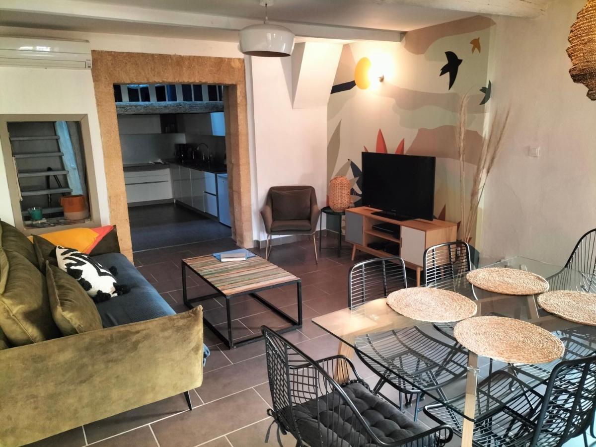 Maison De Village Familiale Pont Du Gard, Toit Terrasse, Barbecue, Fibre Вер Пон дю Гар Екстериор снимка